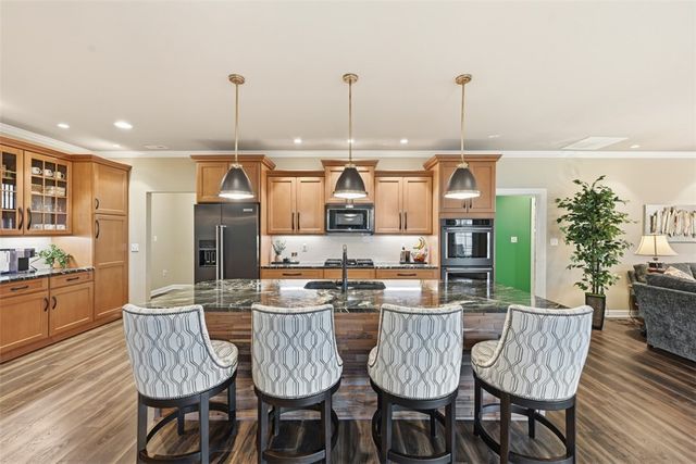 401 Northview Dr, Lancaster Twp, PA 16037