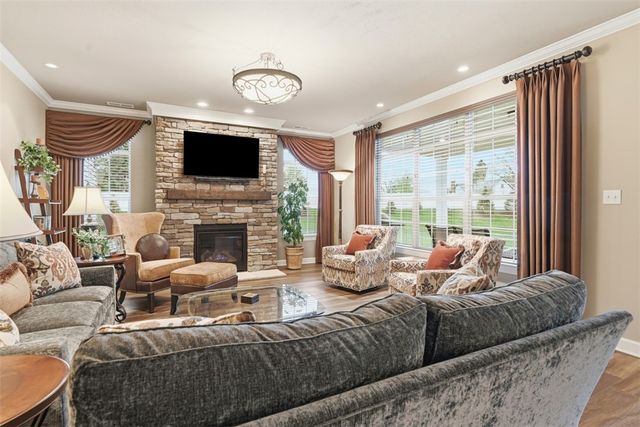 401 Northview Dr, Lancaster Twp, PA 16037