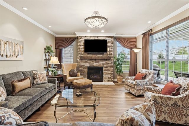 401 Northview Dr, Lancaster Twp, PA 16037