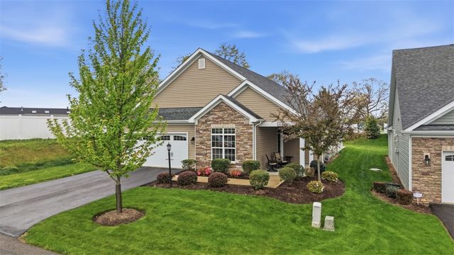 401 Northview Dr, Lancaster Twp, PA 16037