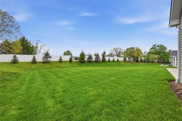 401 Northview Dr, Lancaster Twp, PA 16037