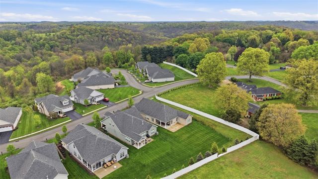 401 Northview Dr, Lancaster Twp, PA 16037
