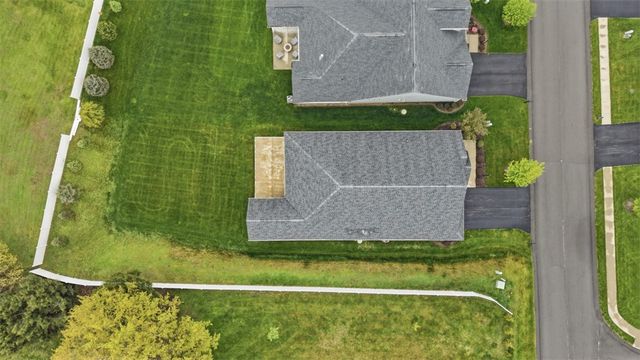 401 Northview Dr, Lancaster Twp, PA 16037