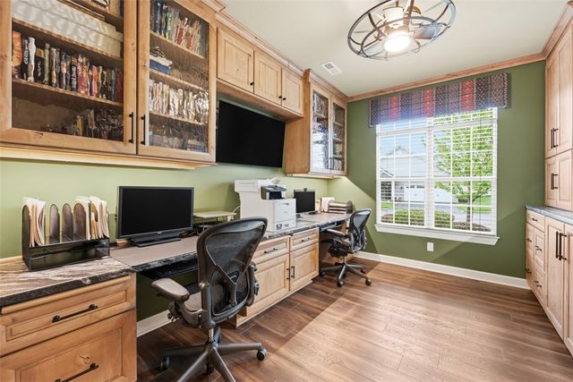 401 Northview Dr, Lancaster Twp, PA 16037