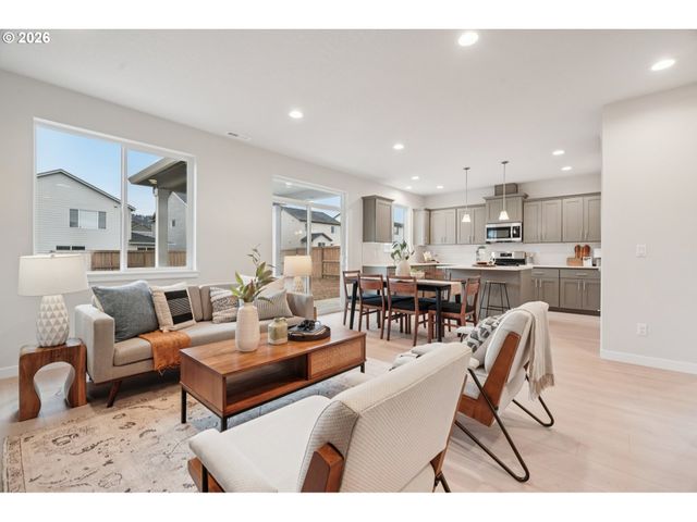 24411 Sw WHITE OAK Ter, Sherwood, OR 97140