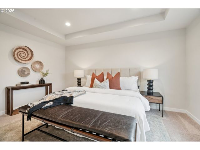 24411 Sw WHITE OAK Ter, Sherwood, OR 97140