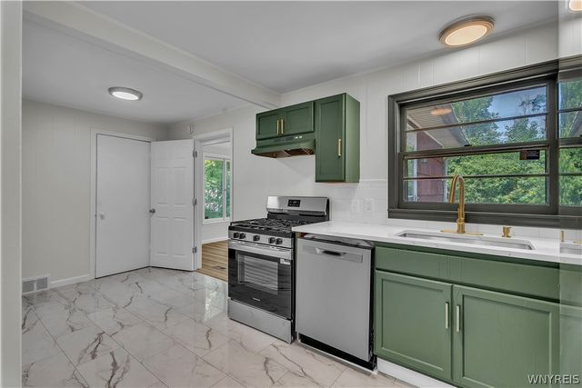 41 Jasper Drive, Amherst, NY 14226