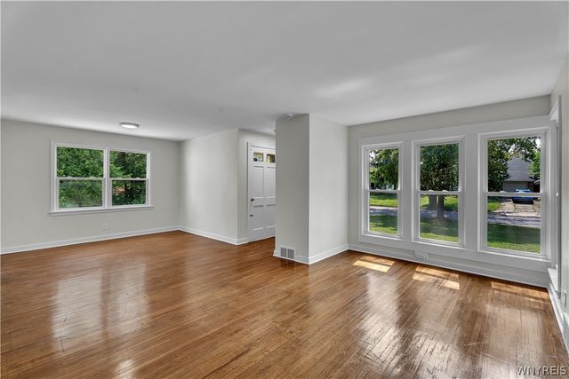 41 Jasper Drive, Amherst, NY 14226