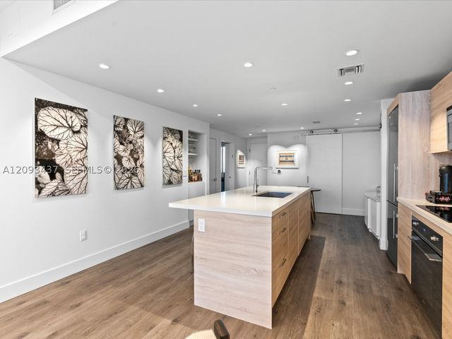 16385 Biscayne Blvd 3103, North Miami Beach, FL 33160