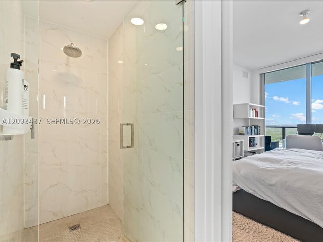 16385 Biscayne Blvd 3103, North Miami Beach, FL 33160