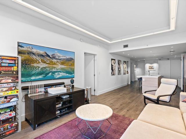 16385 Biscayne Blvd 3103, North Miami Beach, FL 33160