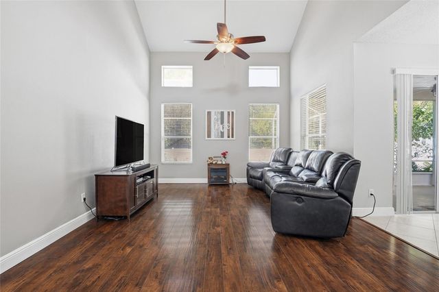 930 OAK CHASE DRIVE, Orlando, FL 32828