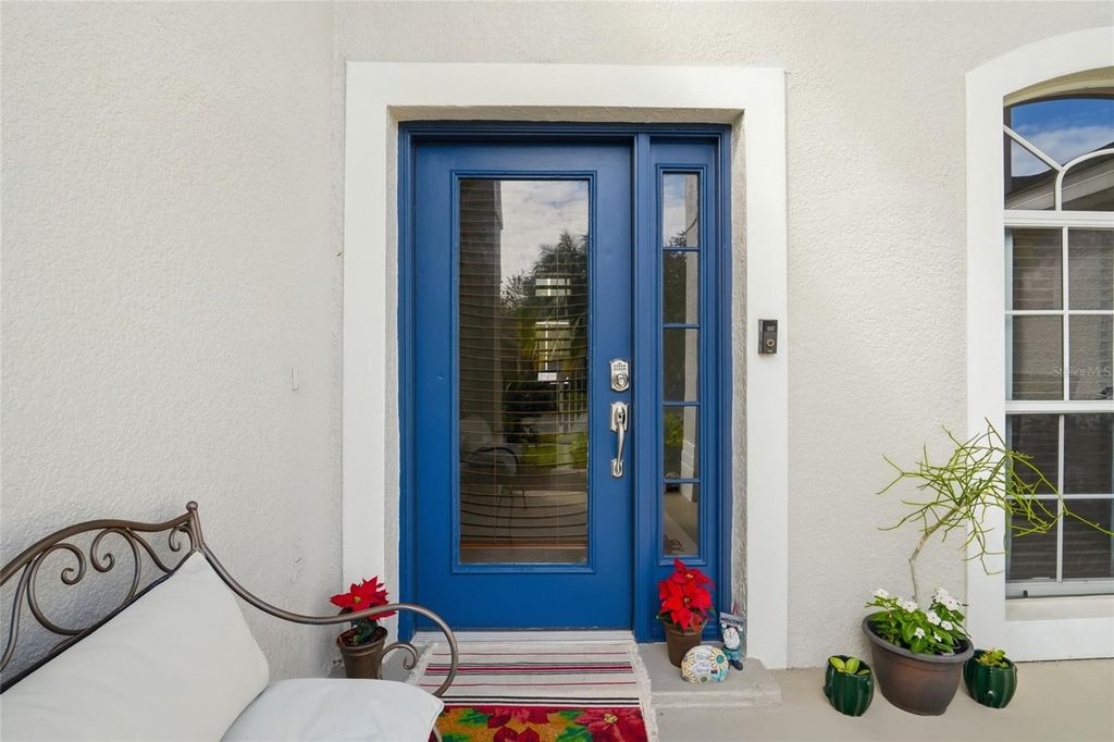 Image 2 of property listing at 930 OAK CHASE DRIVE, Orlando, FL 32828