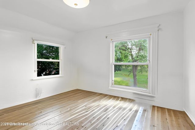 1233 N Eifert Road, Holt, MI 48842