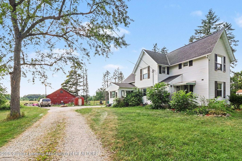 1233 N Eifert Road, Holt, MI 48842