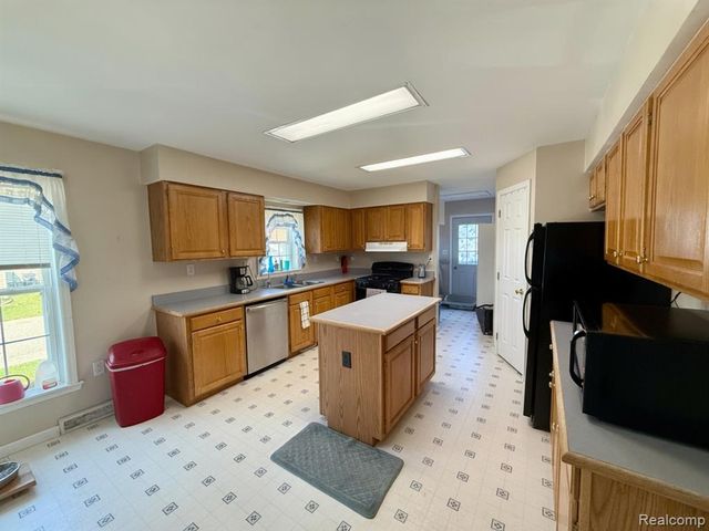 8205 Harrow Court, Northville, MI 48167