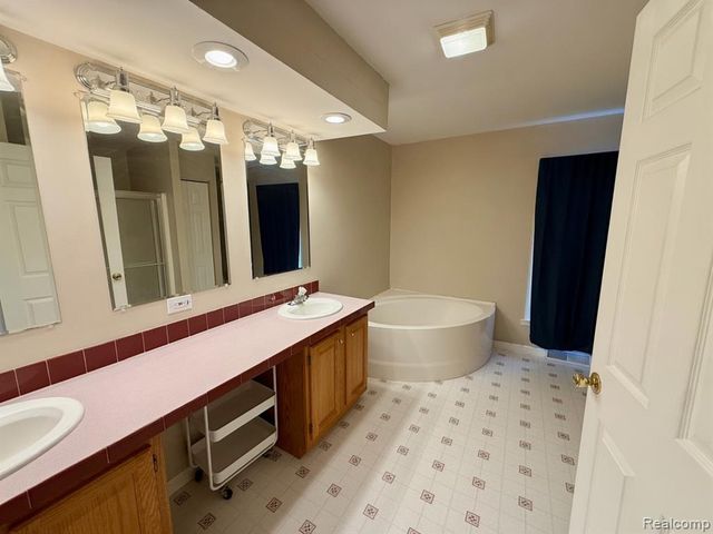 8205 Harrow Court, Northville, MI 48167