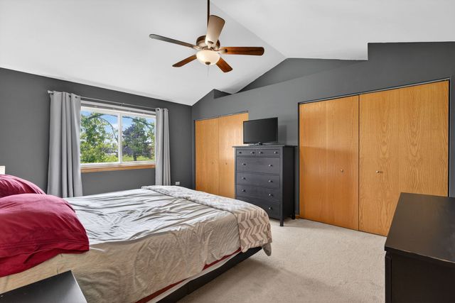 25557 S Mallard Drive, Channahon, IL 60410