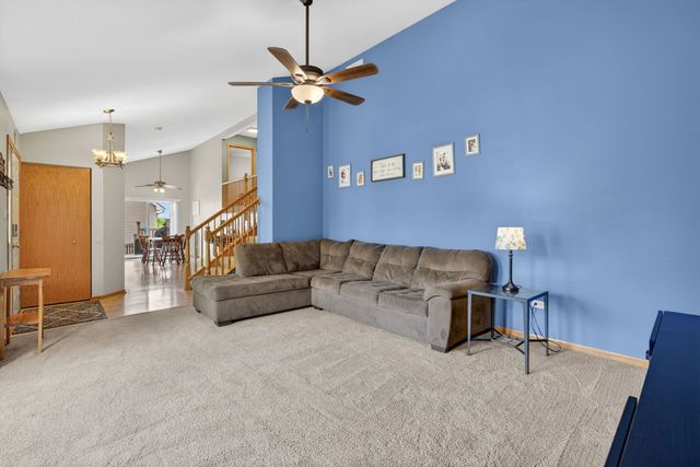 25557 S Mallard Drive, Channahon, IL 60410