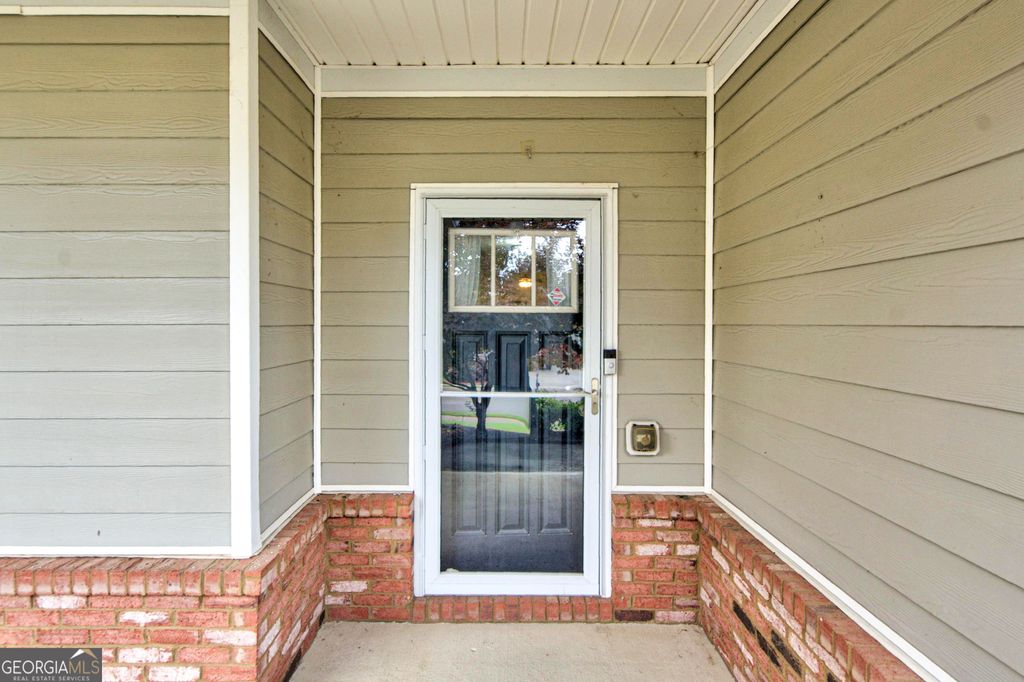 305 Victory Circle, Commerce, GA 30529 — photo 2