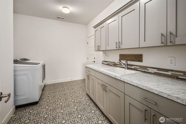 6917 232nd Avenue E, Buckley, WA 98321