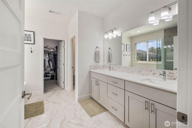 6917 232nd Avenue E, Buckley, WA 98321