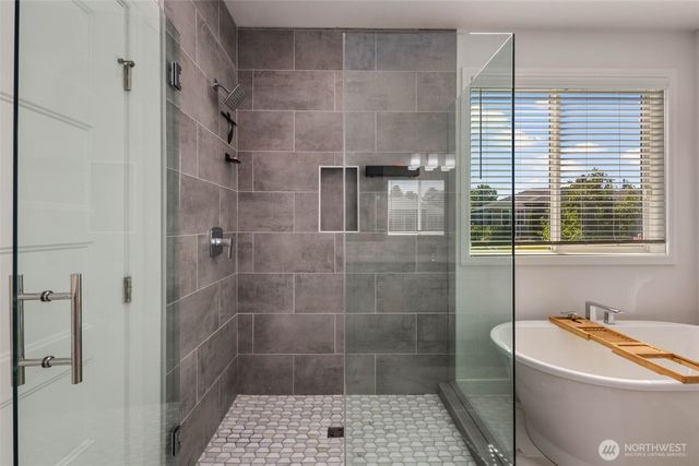 6917 232nd Avenue E, Buckley, WA 98321