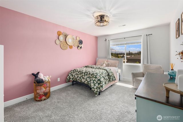 6917 232nd Avenue E, Buckley, WA 98321