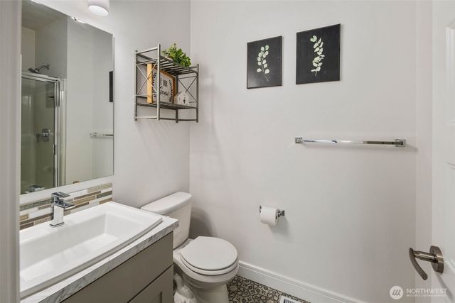 6917 232nd Avenue E, Buckley, WA 98321