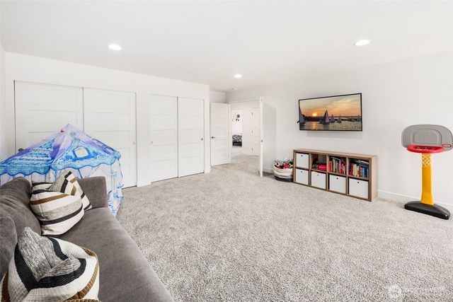 6917 232nd Avenue E, Buckley, WA 98321