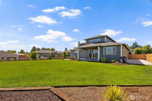 6917 232nd Avenue E, Buckley, WA 98321