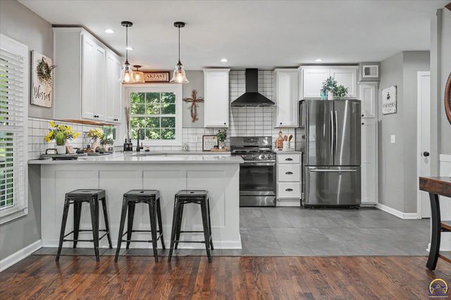 1526 Vermont, Lawrence, KS 66044