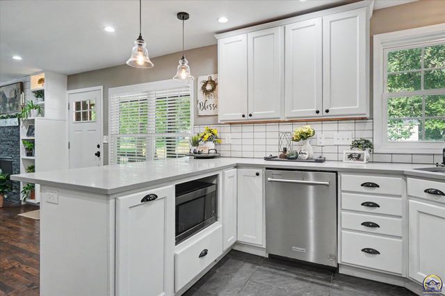 1526 Vermont, Lawrence, KS 66044