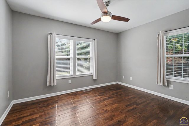 1526 Vermont, Lawrence, KS 66044