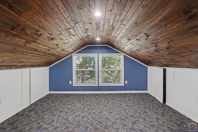 1526 Vermont, Lawrence, KS 66044