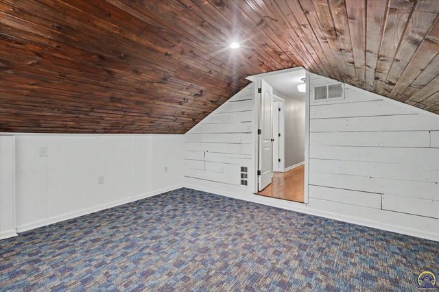 1526 Vermont, Lawrence, KS 66044