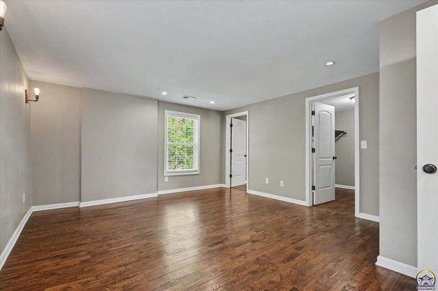 1526 Vermont, Lawrence, KS 66044