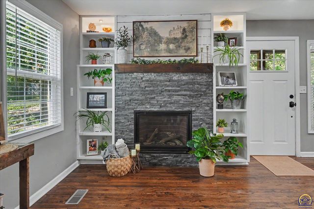 1526 Vermont, Lawrence, KS 66044