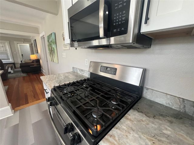 914 17TH STREET W, Bradenton, FL 34205