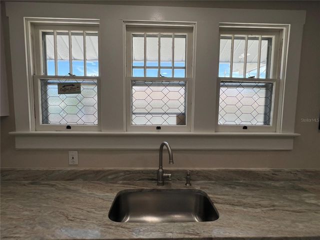 914 17TH STREET W, Bradenton, FL 34205