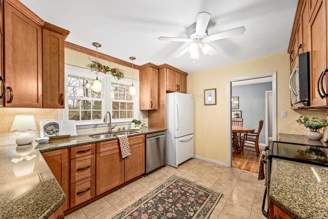 1970 N 166th STREET, Brookfield, WI 53005