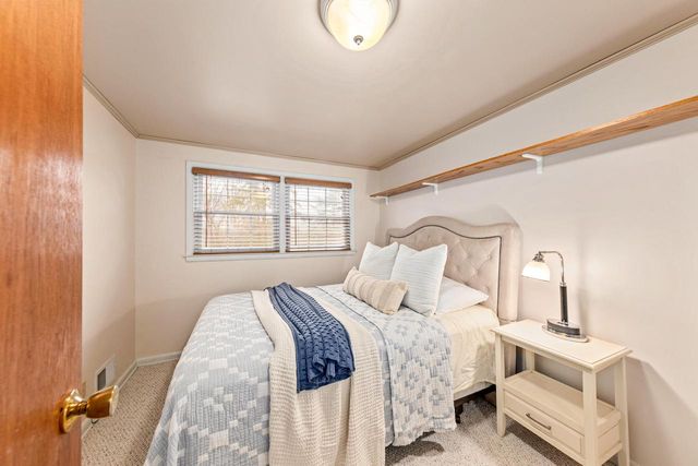 1970 N 166th STREET, Brookfield, WI 53005