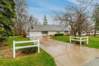 1970 N 166th STREET, Brookfield, WI 53005