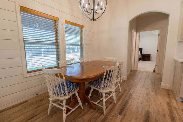 1013 Churchill Lane, Millsap, TX 76066