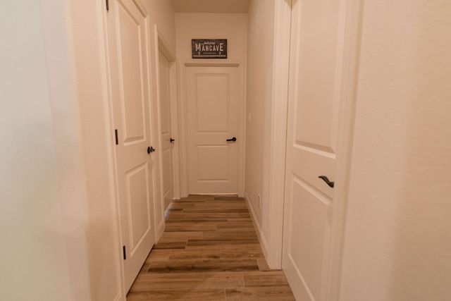 1013 Churchill Lane, Millsap, TX 76066