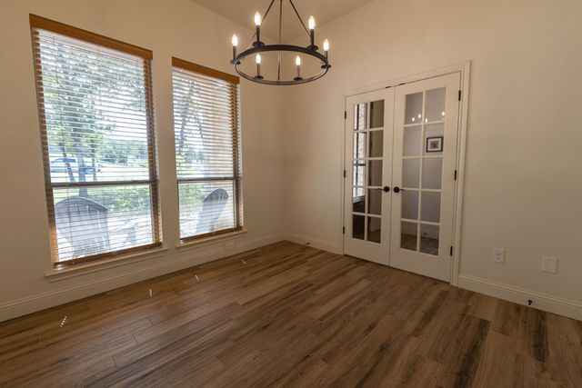 1013 Churchill Lane, Millsap, TX 76066