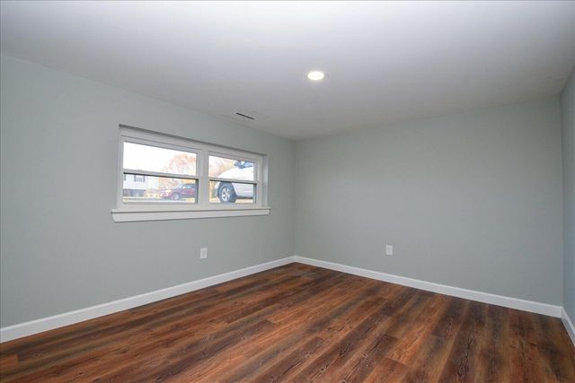 3808 Red Fox DR, Roanoke, VA 24017