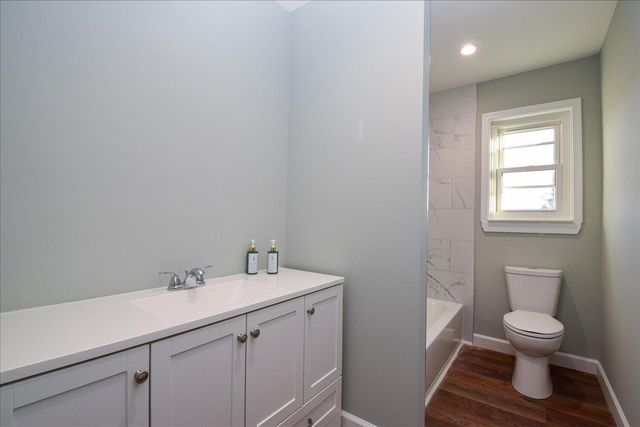 3808 Red Fox DR, Roanoke, VA 24017