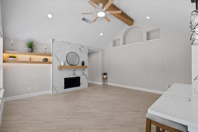 105 Barrington Pointe Court, League City, TX 77573
