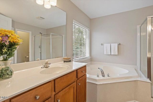 6212 Amber Bluffs Crescent, Raleigh, NC 27616